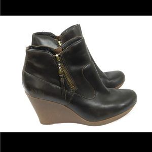 UGG Wedge ankle booties Meredith Sz 7.5